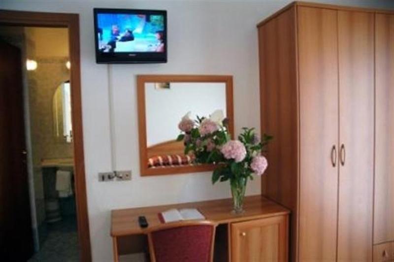 Hotel Roma Residenza Cervia Eksteriør billede